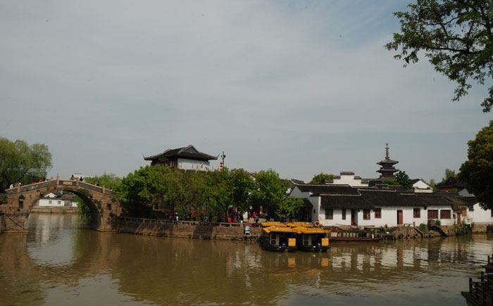 �T�����9