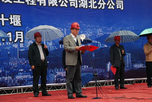 �н���̎���������~