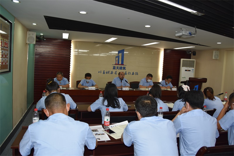 ��D����